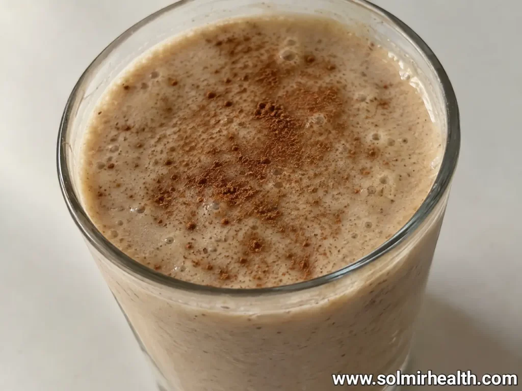  Healthy cinnamon banana smoothie as a quick breakfast idea